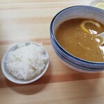 Niboshi Ramen Ikkyuu - スープ割りを頼むとご飯がついてくる