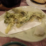 黒岩荘 - １日目/山菜天婦羅)アスパラ、フキノトウ、コゴミ