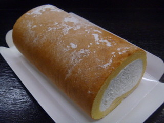 堂島ロールの生みの親 有田逸朗氏のプレミアムロール By 湘南の宇宙 シェ アリタ 旧店名 アンセノンヌーボー 西鉄福岡 天神 ケーキ 食べログ