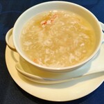 中国料理 桃李 - カニ肉入りフカヒレスープ