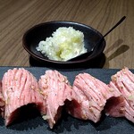 焼肉泰山  - 