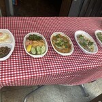 タイ屋台メシ モンティ 13 - 店舗外の弁当売り場