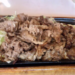 お食事処 ひぐらし - 写真が下手で伝わらないと思うけど鉄板熱々です！