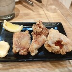 Ramen Makotoya - 若鶏の唐揚げ3個