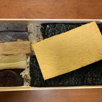 HIGASHIYA GINZA - 　海苔弁　厚焼玉子をずらしてみました