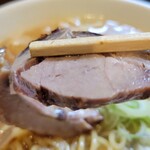 ラーメン寶龍 - チャーシューアップ