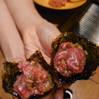 焼肉 牛者 - 本日の炙りユッケ