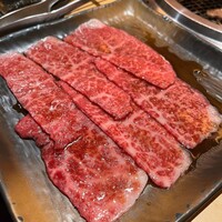 近江うし焼肉 にくTATSU 銀座店 - 