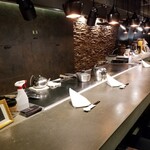 TEPPAN EN - 店内のカウンター席。