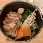すぎ山 - コンロ（清流美鶏のすき鍋、小松菜、えのき、牛蒡、こんにゃく、人参）