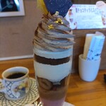 クリクリ - 栗チョコティラミスパフェ¥1050