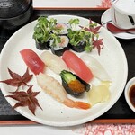 Sushi Hamazushi - Cランチ　1850円