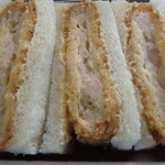 銀座 海老料理&和牛レストラン マダムシュリンプ東京 - 海老カツサンドのハーフ
