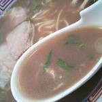 光華園 - ベーススープは武骨で、野太い仕上がりで素朴感高い味わい