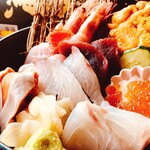 ■■ Toyosu Market Seafood Bowl ■■ 1,500 yen (excluding tax)