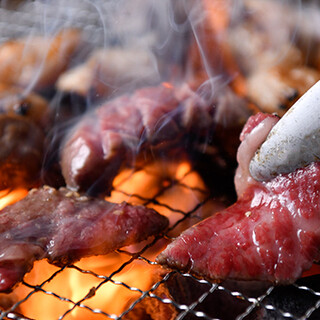 We offer a wide variety of high-quality meat! “Thick-sliced Cow tongue” is recommended