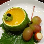 草喰 なかひがし - デザート：みかんゼリー、バジルと豆腐のシャーベット・バルサミコ酢、甲斐路ぶどう、ナツメヤシ