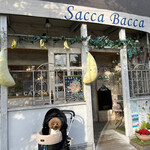 サッカバッカ - お店の前でパチリ♪