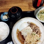 鉄板 もやい - 肉豆腐定食