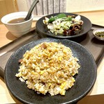 和風回鍋肉専門店 だしや。 - 禁断のチャーハンと和風回鍋肉