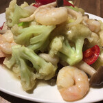 彩華 - カリフラワーとエビの塩炒め