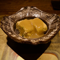 割烹 隆 - ●小鉢　秋鮭と玉葱の出汁巻き・味噌バター餡