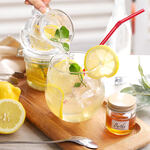 Homemade raw honey lemonade [non-alcoholic]