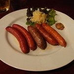 ディエスオーチョ - ソーセージ盛り合わせ
