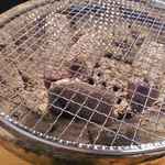 HACHI HACHI - 既に火が入れられているので七輪は熱々です。