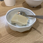 王牌 香港料理・飲茶 - 胡麻豆腐。