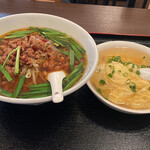 栄成軒 - 台湾ラーメンと天津飯のセット