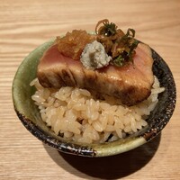 焼うおいし川  六本木凛華楼 - ★8.5挨拶代わりの「厚切りカルビ」を赤酢の酢飯と共に。