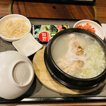 テナム - 半鶏湯定食 1,100円