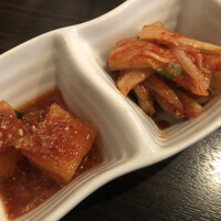 SATOブリアン 本店 - キムチ盛り