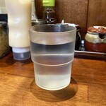 横浜家系ラーメン 三郷家 - 水。