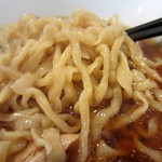 醤油らーめん　麺アップ