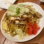 立呑み 焼きとん 大黒 - 焼きそば