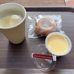 みつせ鶏本舗 - オリジナルブレンドコーヒー　２５０円
もみじ卵の焼きドーナツ　　　１９０円
もみじ卵のプリン　　　　　　２３０円
