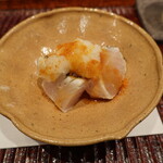 すし処 ひさ田 - 鰆の炙り、辛味大根、一味