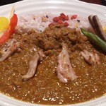 BAR あしびの - 写真の「薬膳カレー」トッピングは「せせり＋100円」他にもトッピングございます。