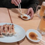 一兆堂ラーメン - 料理写真:生ビール＆餃子