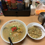 博多ラーメン　一大事 - 