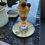 DINING & BAR TABLE 9 TOKYO - 