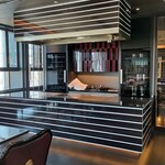 DINING & BAR TABLE 9 TOKYO - 