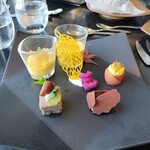 DINING & BAR TABLE 9 TOKYO - 