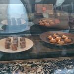 DINING & BAR TABLE 9 TOKYO - 