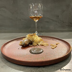 カーサ・デル・チーボ - Vie di Romans Dessimis Pinot Grigioとシャモロックと香茸のサルシッチャ