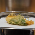 天ぷら 正心庵 - 真鯛の大葉包み