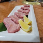 Sumibiyakiniku Ushi Waka - 生タン