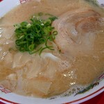 ニーズ軒 - ワンタン麺(税込780円)